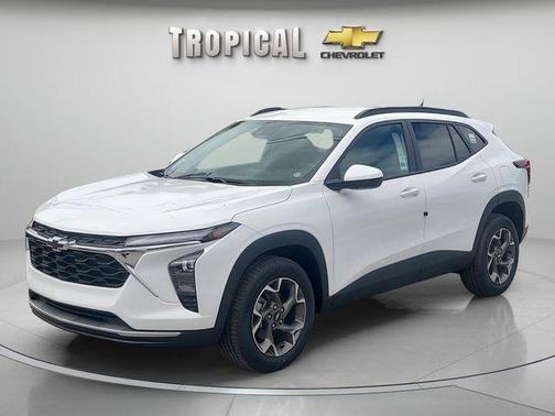 Summit White 2026 Chevrolet Trax LT