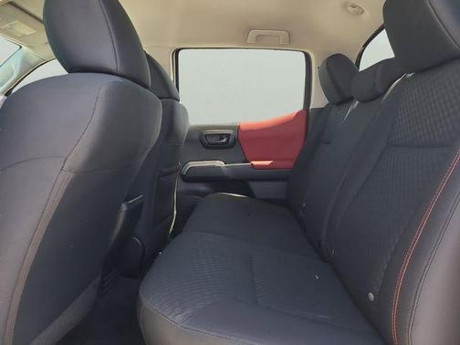 White 2022 Toyota Tacoma SR5