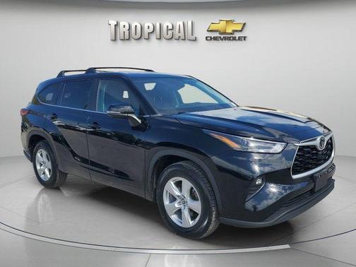 Black 2023 Toyota Highlander L