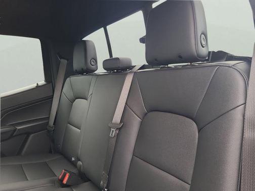 Sterling Gray Metallic 2026 Chevrolet Colorado Trail Boss