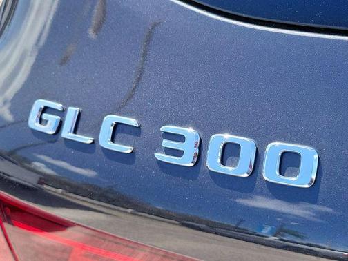 2022 Mercedes-Benz GLC 300 Base