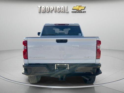 Summit White 2026 Chevrolet Silverado 2500 Custom