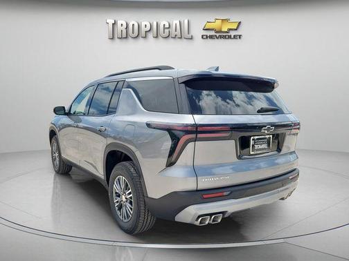 Sterling Gray Metallic 2026 Chevrolet Traverse LT