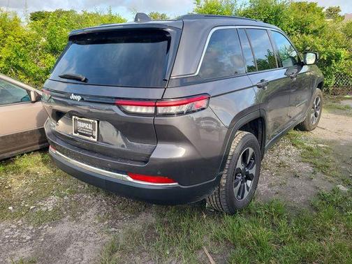 Metallic 2024 Jeep Grand Cherokee 4xe Base
