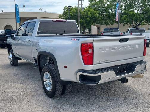 Silver Ice Metallic 2023 Chevrolet Silverado 3500 LTZ