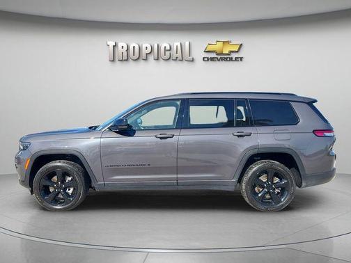 Metallic 2023 Jeep Grand Cherokee L Laredo