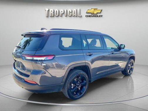 Metallic 2023 Jeep Grand Cherokee L Laredo