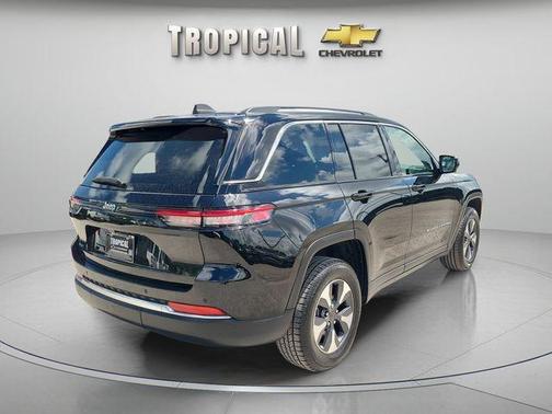 Diamond Black 2024 Jeep Grand Cherokee 4xe Base