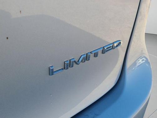 Silver Mist Clearcoat 2023 Chrysler Pacifica Limited