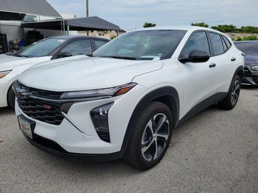 Summit White 2025 Chevrolet Trax 1RS