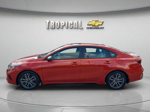 Fire 2023 Kia Forte GT-Line