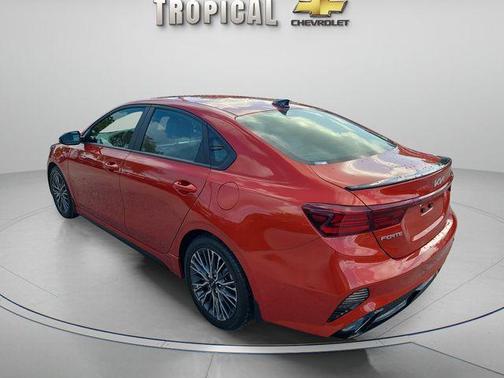 Fire 2023 Kia Forte GT-Line