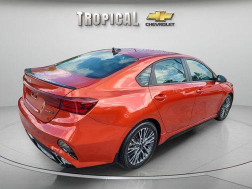 Fire 2023 Kia Forte GT-Line