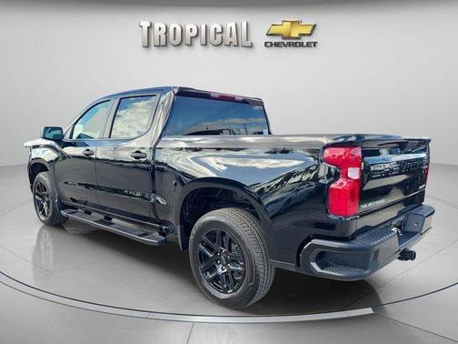 Black 2026 Chevrolet Silverado 1500 Custom