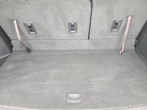 Sterling Gray Metallic 2025 Chevrolet Traverse LT