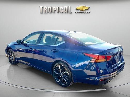 Deep Blue Pearl 2024 Nissan Altima 2.5 SR