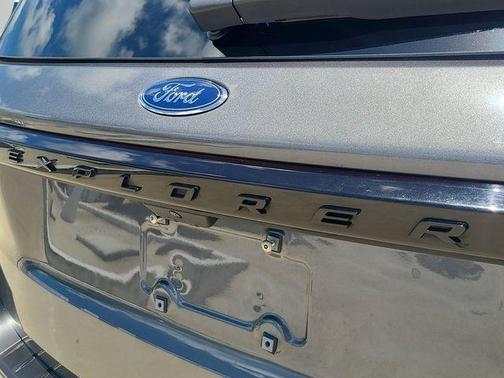 Gray Metallic 2025 Ford Explorer ST-Line