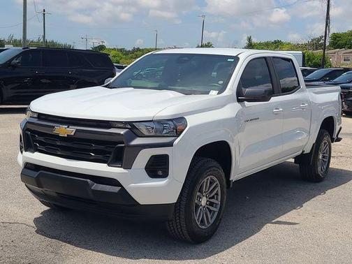 Summit White 2023 Chevrolet Colorado LT