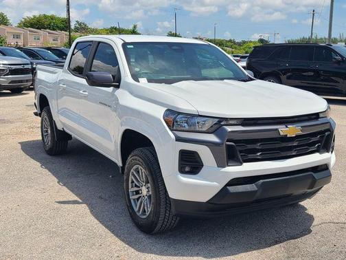Summit White 2023 Chevrolet Colorado LT