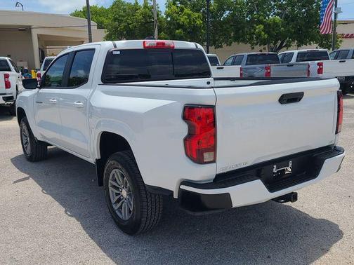 Summit White 2023 Chevrolet Colorado LT
