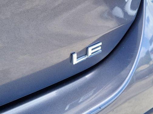 Black 2024 Toyota Highlander LE