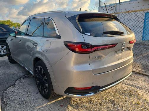 Platinum Quartz Metallic 2024 Mazda CX-90 3.3 Turbo S