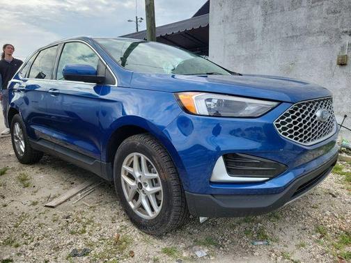 Blue Metallic 2024 Ford Edge SEL