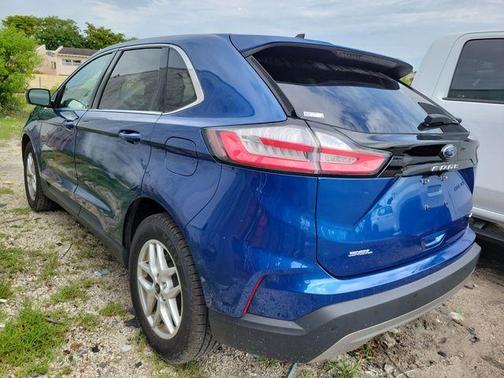 Blue Metallic 2024 Ford Edge SEL