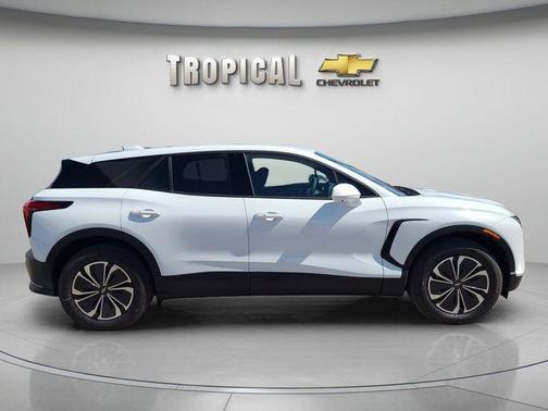 Summit White 2025 Chevrolet Blazer EV LT