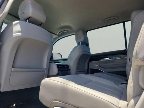 Bright White Clearcoat 2024 Jeep Wagoneer Series II