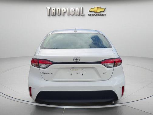 Ice 2024 Toyota Corolla LE