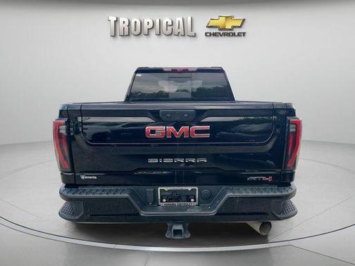 Onyx Black 2024 GMC Sierra 2500 AT4