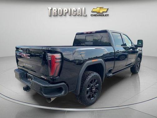 Onyx Black 2024 GMC Sierra 2500 AT4