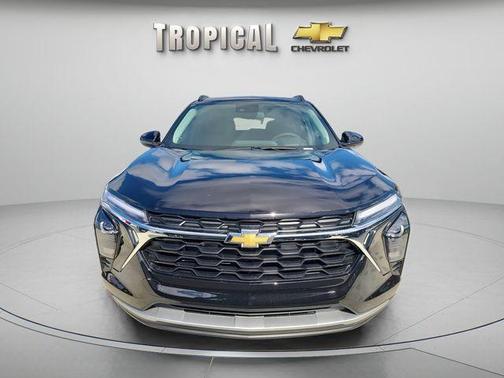 Mosaic Black Metallic 2026 Chevrolet Trax LT