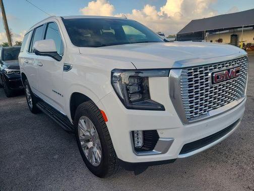 Summit White 2024 GMC Yukon Denali