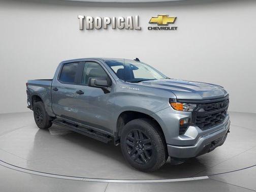 Sterling Gray Metallic 2026 Chevrolet Silverado 1500 Custom