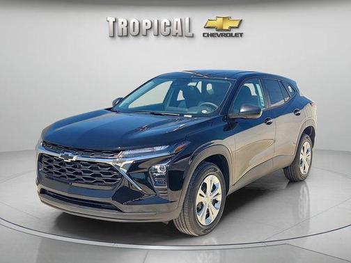 Mosaic Black Metallic 2026 Chevrolet Trax LS