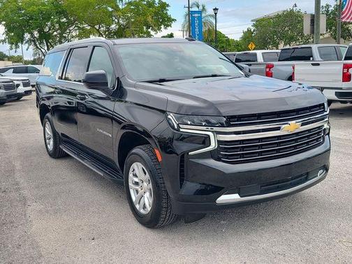 Black 2024 Chevrolet Suburban LT