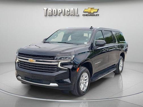 Black 2024 Chevrolet Suburban LT