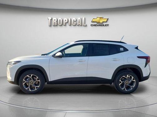 Summit White 2026 Chevrolet Trax LT