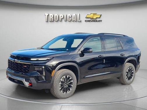 Mosaic Black Metallic 2026 Chevrolet Traverse Z71