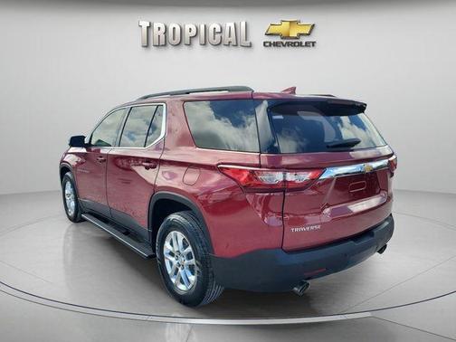 Cajun Red Tintcoat 2021 Chevrolet Traverse LT Cloth