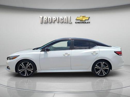 White 2021 Nissan Sentra SR