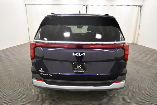 2025 Kia Carnival EX