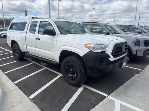 2022 Toyota Tacoma SR