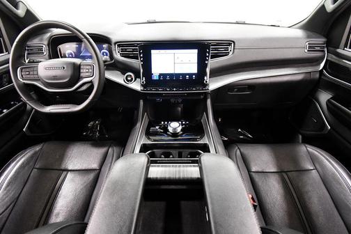 2023 Jeep Wagoneer L Series II 4x4