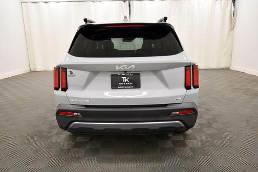 Wolf Gray 2023 Kia Sorento EX