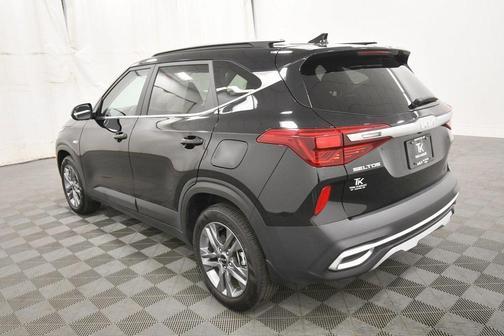 2023 Kia Seltos S