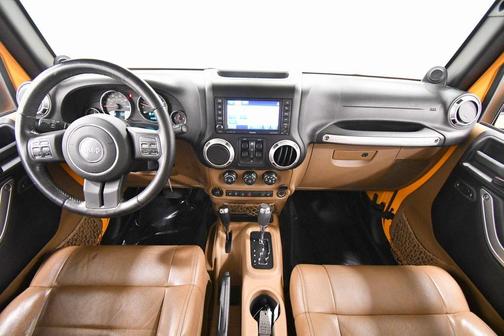 2012 Jeep Wrangler Unlimited Sahara