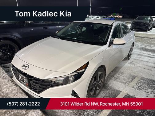 2023 Hyundai ELANTRA SEL